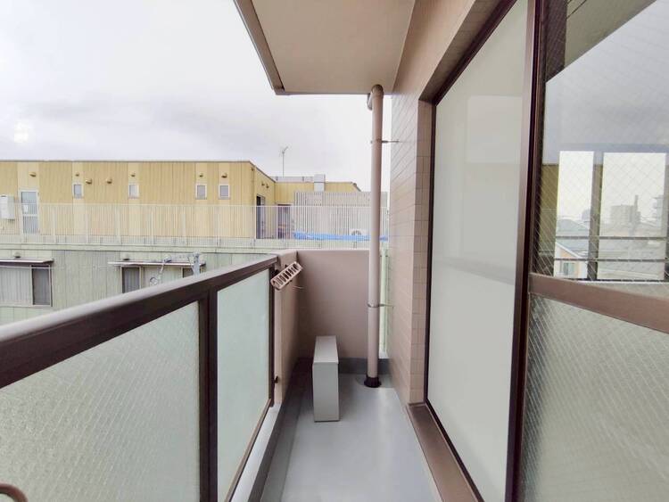 その他 朝の澄んだ空気や、夕方に吹く清々しい風を感じられるバルコニー。