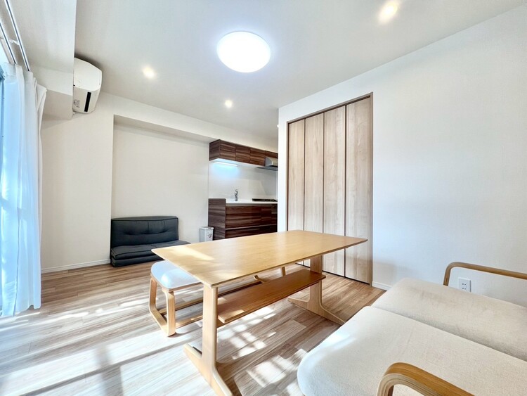 居間 充実した生活は伸びやかな居室空間から始まります。