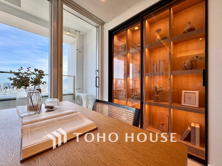 内装 【LIVING】◆住む喜び、楽しさ、感動◆を君と共有したい。いつまでもずっと家族を見渡せるこの広い空間で。