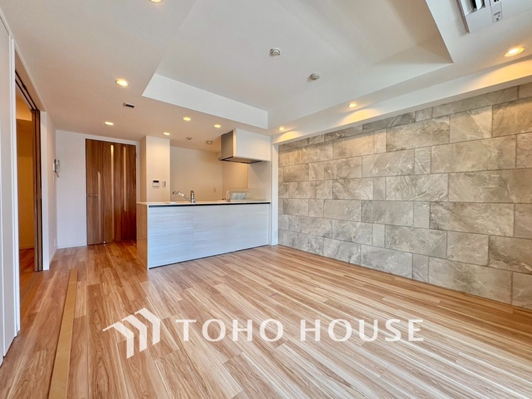 内装 【LIVING】◆Sunshine◆光が燦々と入り、いるだけで気持ちいい。「開放的でゆとりあるお部屋です。」