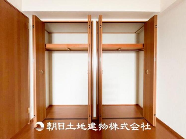 収納 【収納】部屋ごとに設けた収納は住みやすさへのこだわりがあります。シンプルで使いやすい収納スペース。