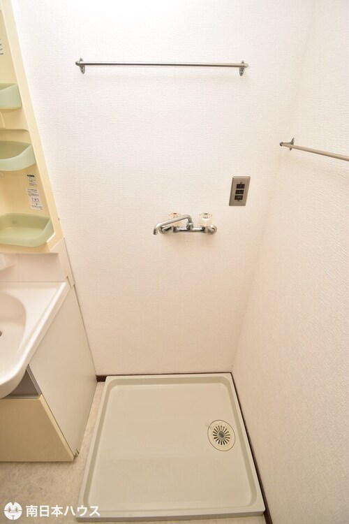 その他 【洗濯機置場】室内洗濯機置場には洗濯パン付きでもしもの水漏れ時にも安心です！