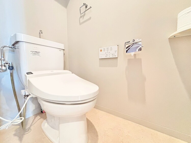 トイレ 暮らしの中のさりげないひとときの快適さにも、こだわりを、持って設備を配しております。