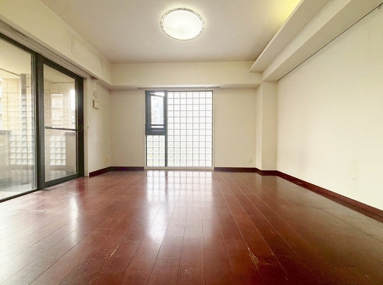 居間 過ごす時間が、たくさんの思い出として紡がれていく場所。（リフォーム前）