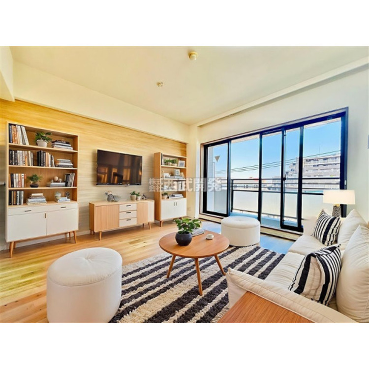 居間 ※配置してある家具や小物はCGによるイメージです。