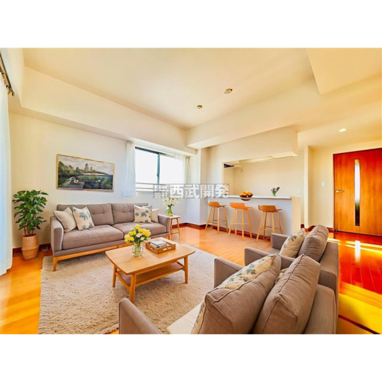 居間 ※配置してある家具や小物はCGによるイメージです。