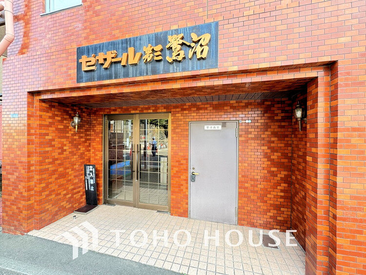 エントランス 手入れの行き届いたエントランス