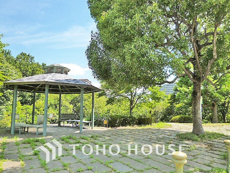 周辺 徳生公園　距離450ｍ