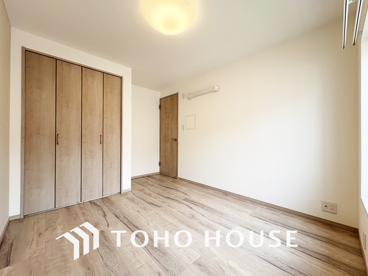 内装 シンプルですっきりとした室内は飽きのこない居心地の良い雰囲気です