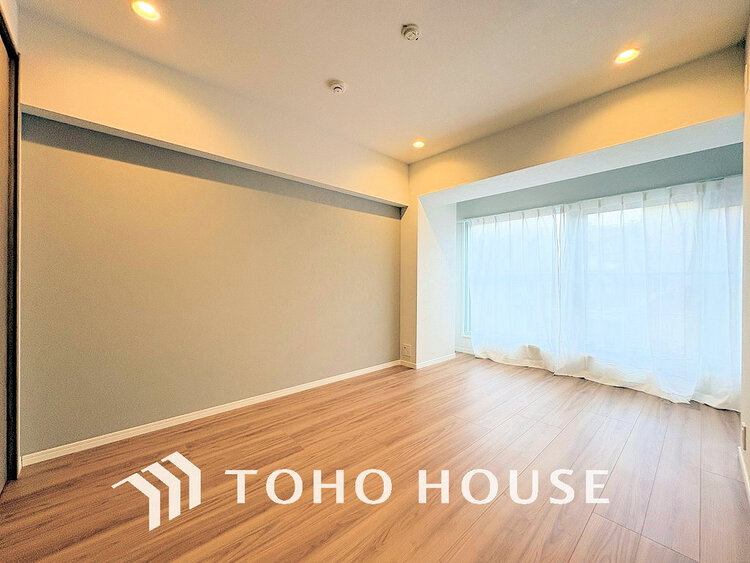 内装 シンプルですっきりとした室内は飽きのこない居心地の良い雰囲気