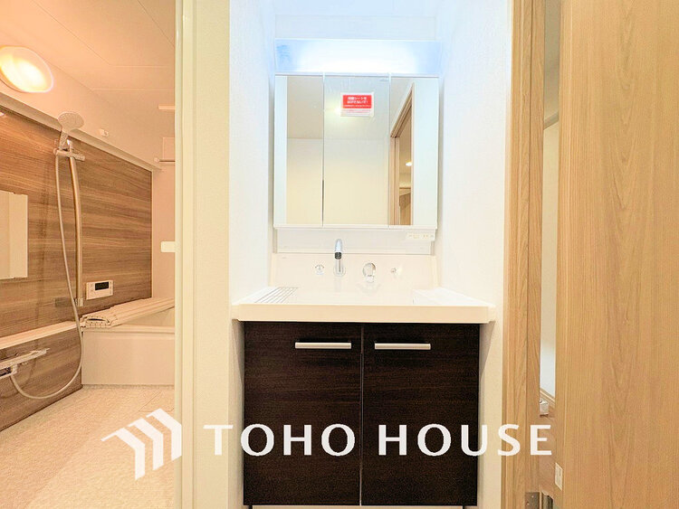 洗面 清潔感のある脱衣場