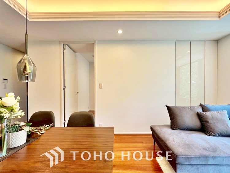 内装 【LIVING】◆家族◆愛する家族を一目で見渡せる。家族が集う空間。永遠に続く幸せな毎日を、ここで。