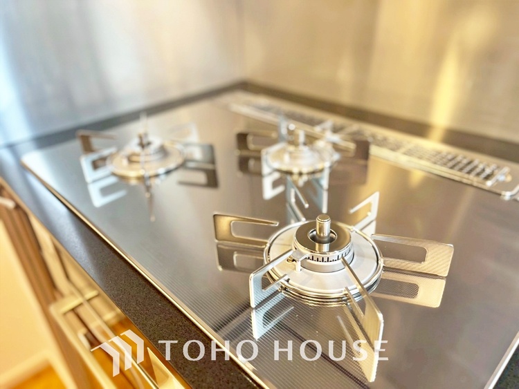 キッチン 【KITCHEN】◆家族のおはよう◆の声を笑顔で迎えてあげられるシステムキッチン。朝ごはんが楽しみでちょっと早起きしたくなるんです。