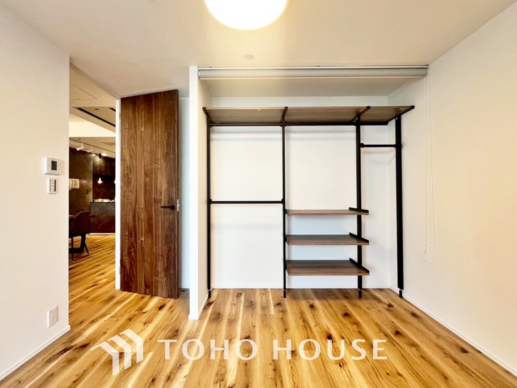 内装 【PRIVATE ROOM】◆属毛離裏◆子は父を手本とし、母に愛育されて成長する。家族の深い繋がり。いつまでも大切にしたい。