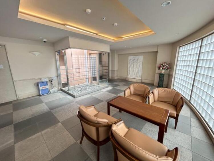 エントランス 【2025年5月撮影】