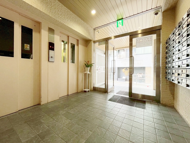 エントランス エントランスは、毎日の行き帰りで使う大事な空間です。