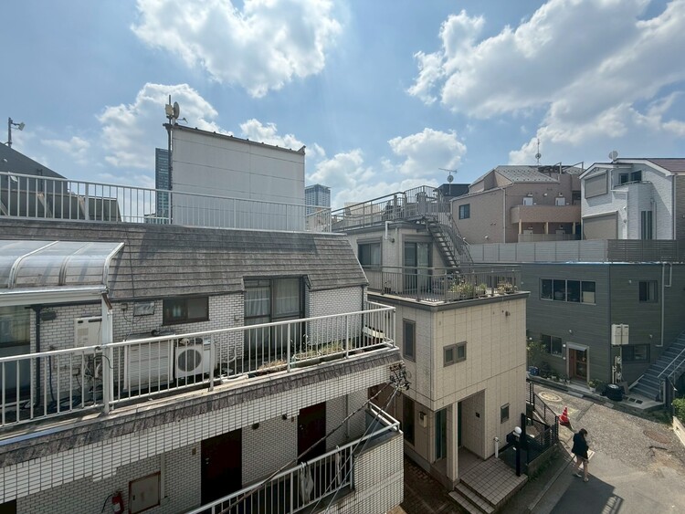 その他 眺望や窓からの景色が良いと、家で過ごす時間も快適です。