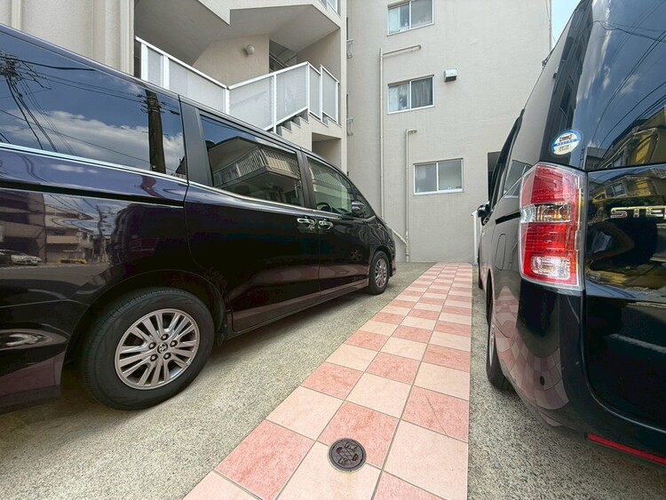 その他 駐車スペースが嬉しいですね。※空き状況は都度ご確認下さい。