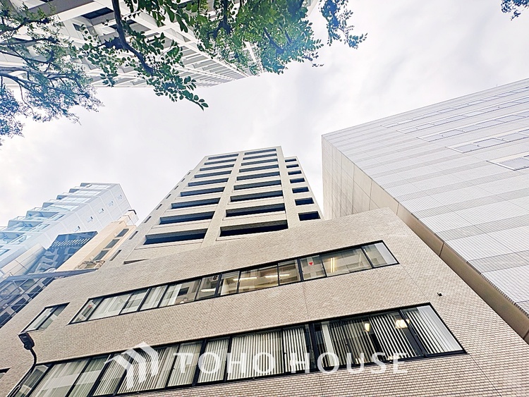 外観 漂う上質な空気感、マンションに入れば「おかえりなさい」と笑顔で迎えてくれるエントランス。最良の心配りを感じるマンションでした。