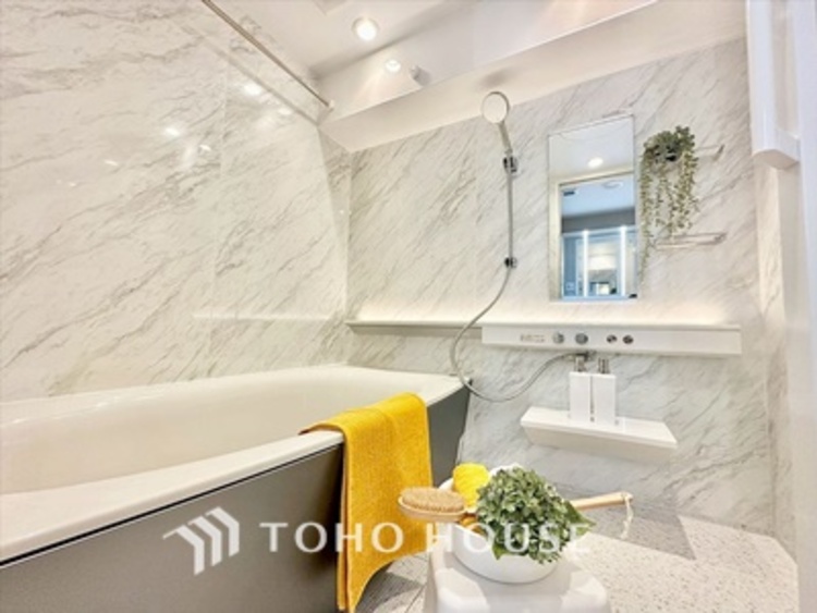 風呂 【BATHROOM】◆プライベートな空間◆simpleだからrelaxできるんです。こころもからだもキレイさっぱり。