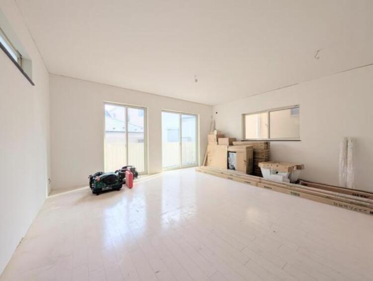 その他 ●〇一日の中で多くの時間を過ごす住まいだからこそ、いつも穏やかな空間であるように心掛けています。構成する建材などへの配慮が、住まう方の健康を守ります。小さなお子様がいるご家庭でも安心です〇●