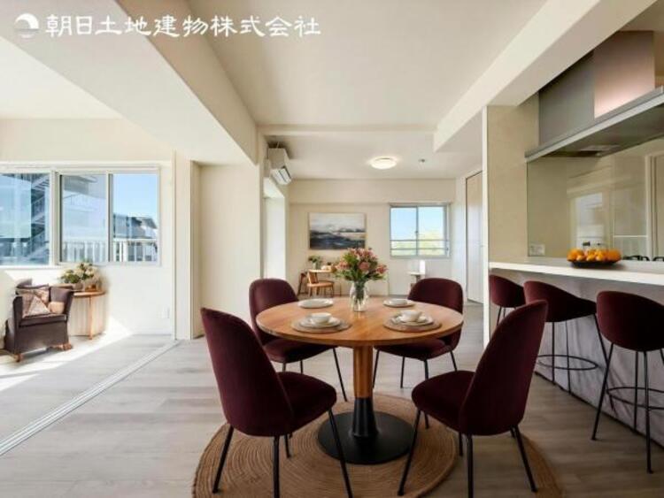 居間 本画像はCGで作成しており、実際に現地に家具は置かれておりません。尚価格に家具は含まれておりません。