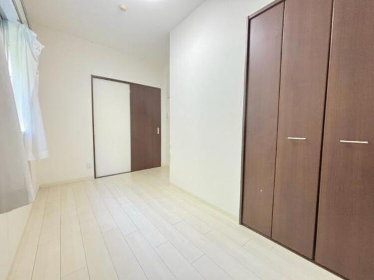 内装 居室には収納スペースが豊富なため、シンプルですっきりとした暮らしが実現できます。