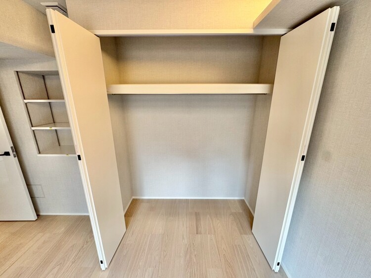 その他 収納スペースが付いていて、お部屋を広く使っていただけます。