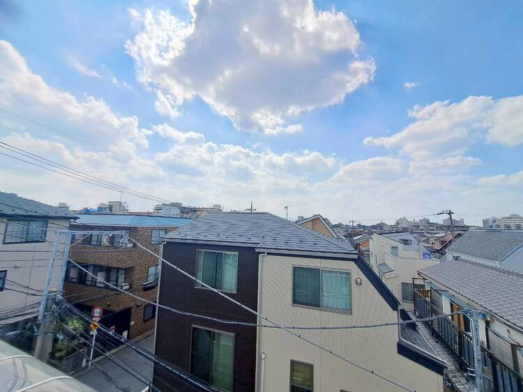 その他 眺望や窓からの景色が良いと、家で過ごす時間も快適です。