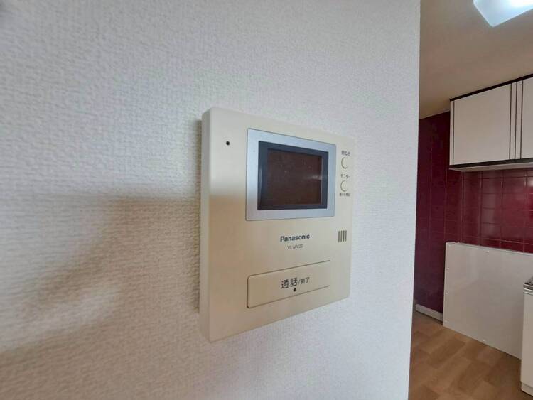 その他 誰が来てもわかる様にモニター付きインターホンを設置。