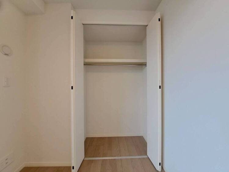 その他 収納スペースが付いていて、お部屋を広く使っていただけます。