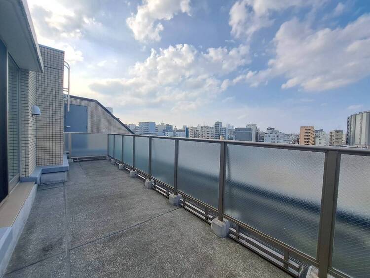 その他 朝の澄んだ空気や、夕方に吹く清々しい風を感じられるバルコニー。