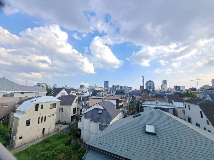 その他 眺望や窓からの景色が良いと、家で過ごす時間も快適です。