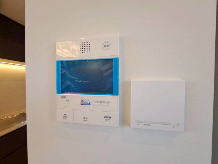 その他 誰が来てもわかる様にモニター付きインターホンを設置。