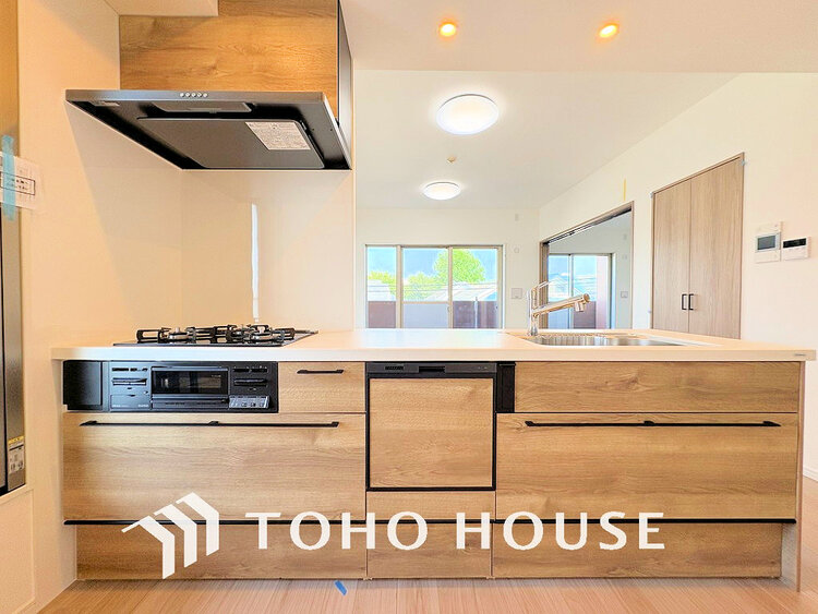 キッチン シンプルな部屋の雰囲気に溶け合うナチュラルキッチン