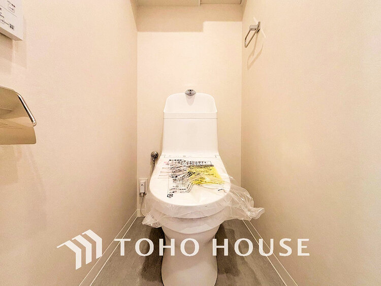 トイレ トイレには快適な温水洗浄便座付