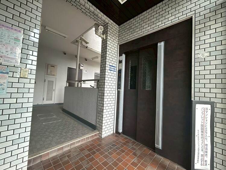 その他 館内は静寂な中が保たれており、管理が行き届いている印象を受けました。