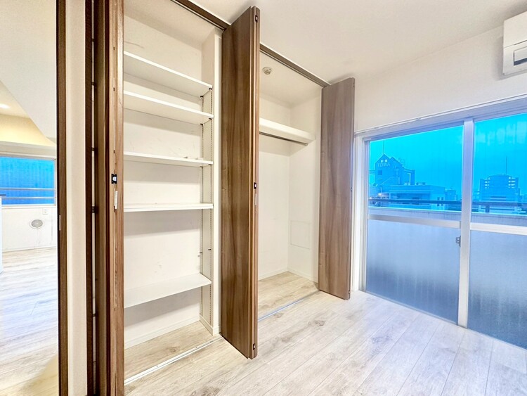 その他 家電やスーツケース、ストック品など何でも片付く嬉しい空間です。