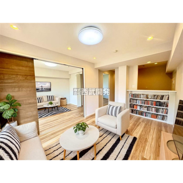 居間 配置してある家具・備品等はCGによるイメージ画像です。