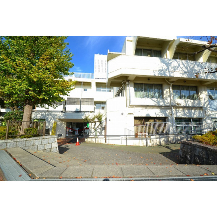 周辺 新町図書館(約340m)