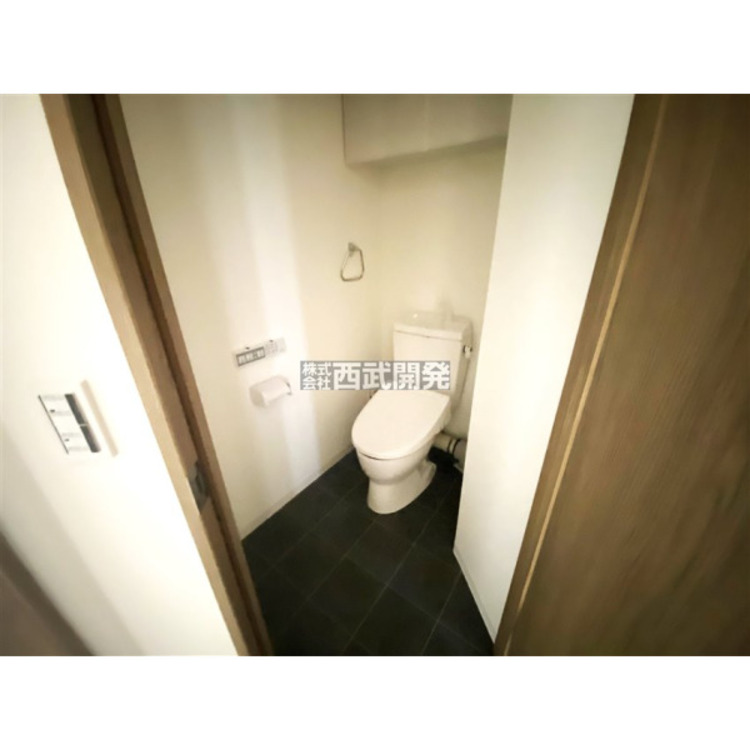 トイレ 温水洗浄便座付き