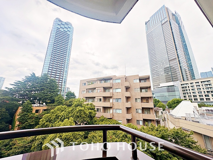 その他 使いやすく、明るい洋室に仕上がります。子供部屋や趣味のお部屋にご利用できます。ご自身で家具などを配置し、素敵な空間を創り上げられます。