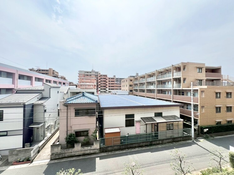 その他 眺望や窓からの景色が良いと、家で過ごす時間も快適です。