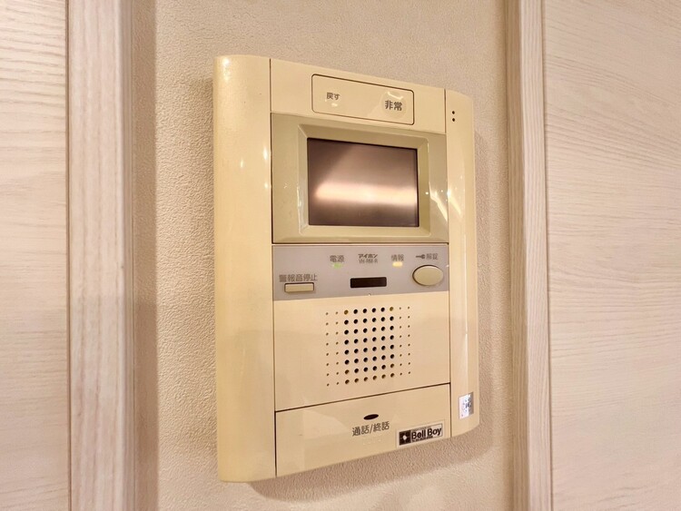 その他 誰が来てもわかる様にモニター付きインターホンを設置。