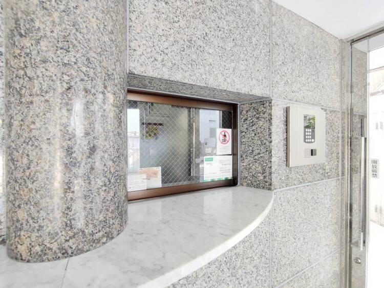 玄関 清潔感のある落ち着いた雰囲気の玄関です。