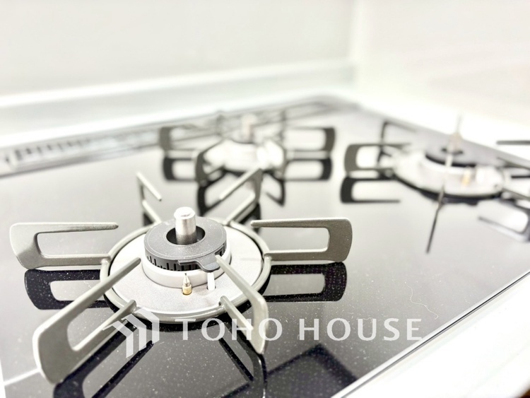 キッチン 【KITCHEN】◆家族のおはよう◆の声を笑顔で迎えてあげられるシステムキッチン。朝ごはんが楽しみでちょっと早起きしたくなるんです。