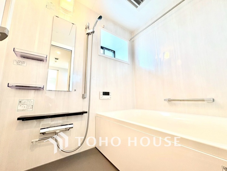 風呂 【BATHROOM】◆プライベートな空間◆simpleだからrelaxできるんです。こころもからだもキレイさっぱり。