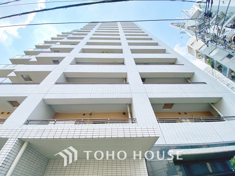 外観 【APPEARANCE】◆眩い◆光が燦々と入り、家族の笑顔を照らす。「いつまでも続いて」と願う夢のような毎日がここにある。