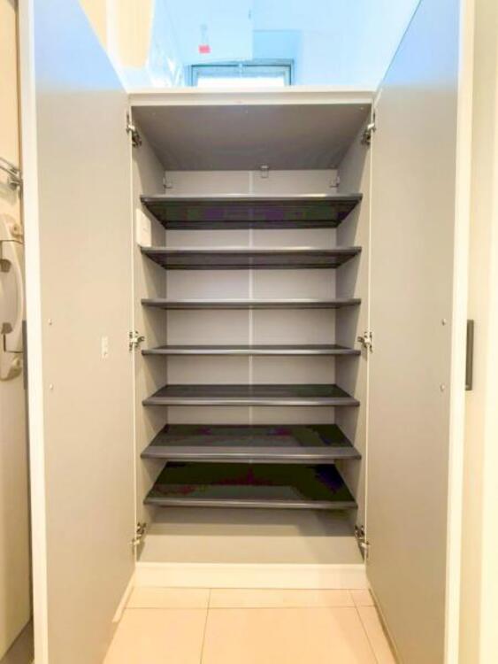 収納 たくさんの靴が収納可能です。