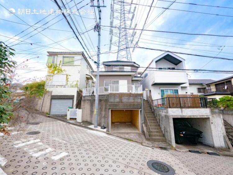 外観 家の良し悪しだけではなく周辺環境も重要なポイントとなります！ご案内時に周辺環境もご案内いたします！流行に左右されず将来にわたって価値が継続する佇まい！良好な住環境が保たれたエリアで新生活を過ごせます 